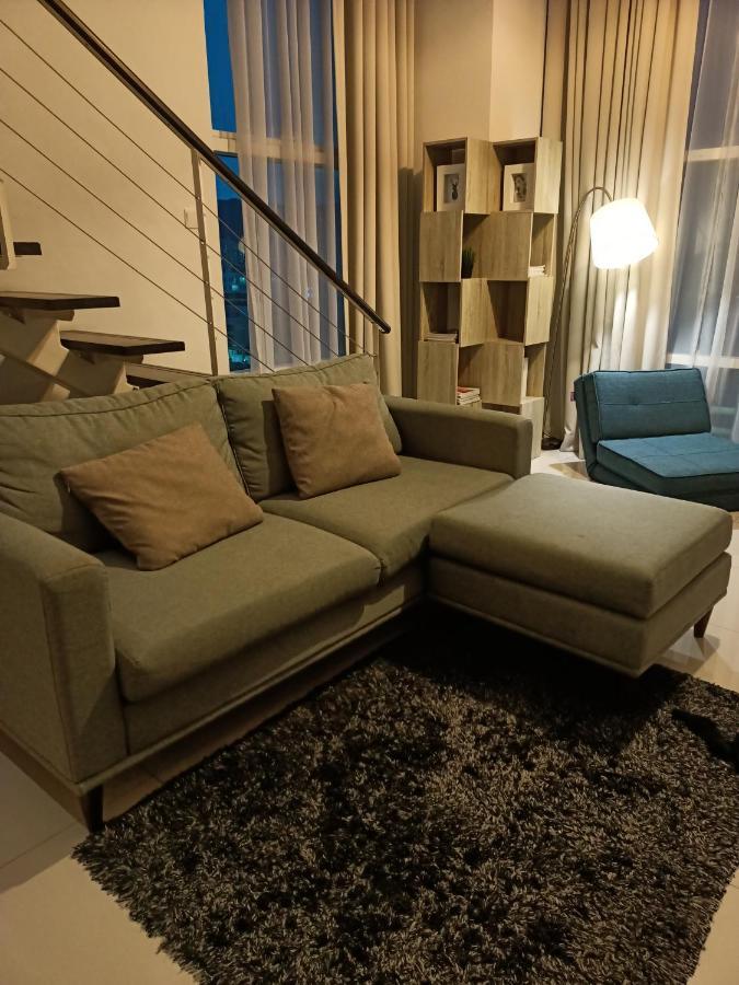 Duplex Condo@maritime 8 Apartment